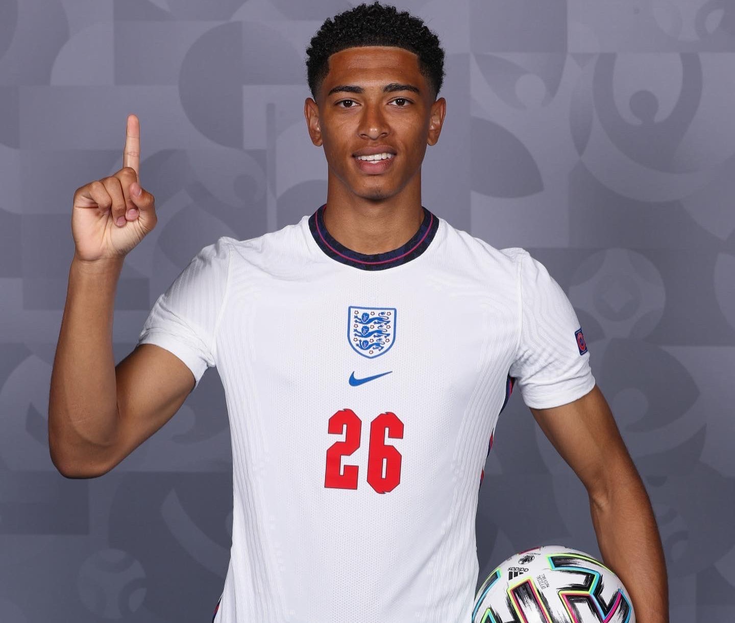 阿森纳和拜仁本赛季欧冠都没落后过，拜仁领先时长最长（欧冠本季阿森纳与拜仁均未落后，拜仁领跑时长居首）