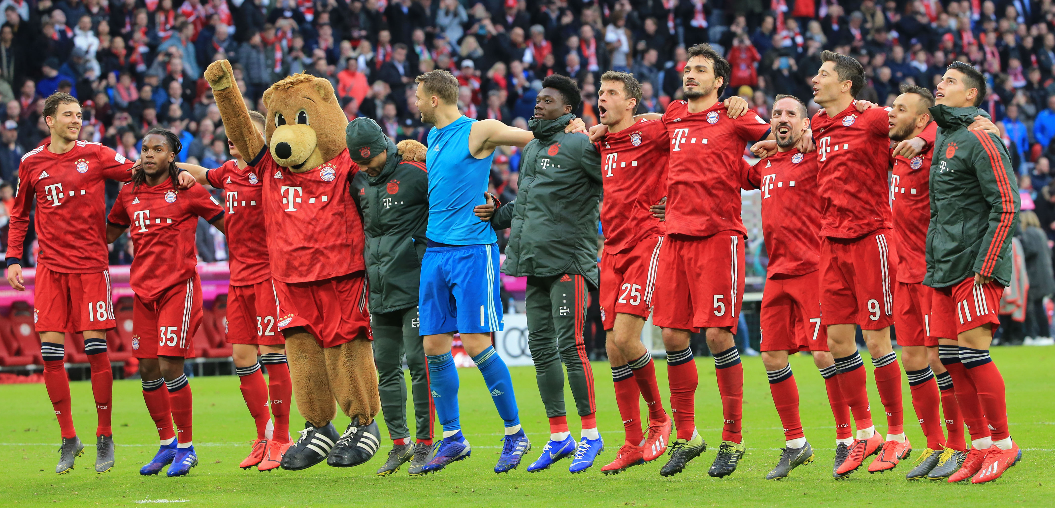 米兰小将博尔萨尼：和一线队球员同场竞技的感觉棒极了（米兰新星博尔萨尼：与一线队并肩作战的体验太棒了）