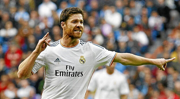 焦点战！山东男篮vs青岛男篮胜者将锁定晋级八强名额（生死对决：山东男篮与青岛男篮一战定八强席位）