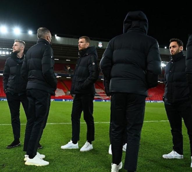 干哪去了？欧冠黄潜vs哥本哈根赛前播放欧联杯主题曲（搞错了？欧冠黄潜vs哥本哈根赛前误播欧联杯主题曲）